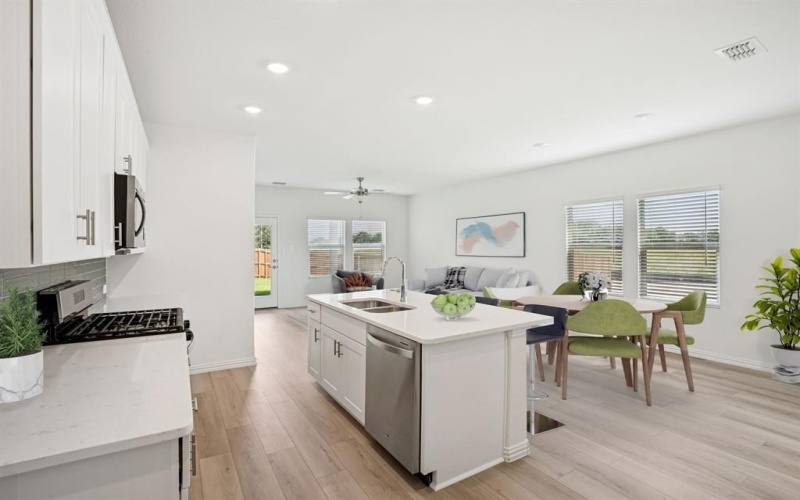 4143 Lavon Drive, Farmersville, TX 75442, 4 Bedrooms Bedrooms, ,2 BathroomsBathrooms,Residential,For Sale,4143 Lavon Drive,0,21072038