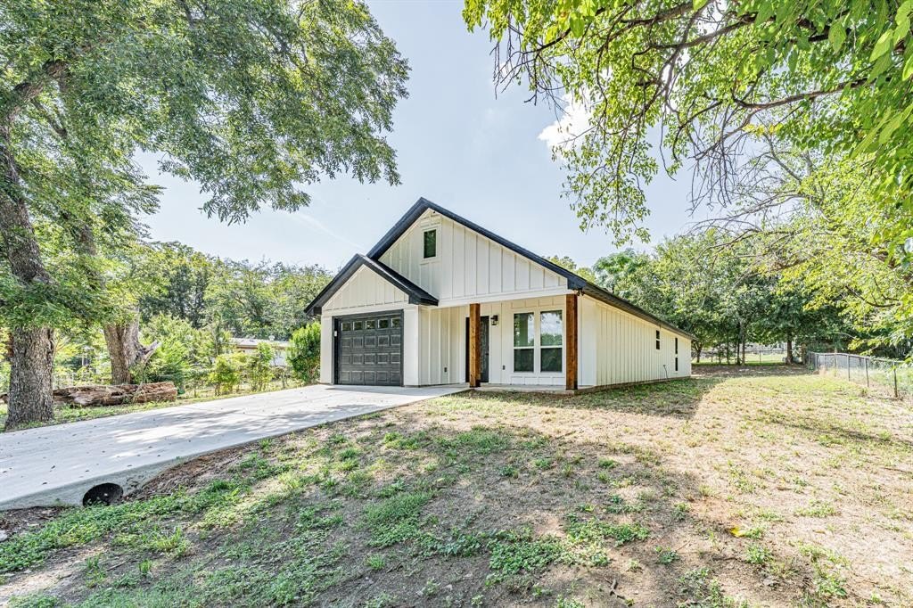 3712 Oak Meadow Street, Granbury, TX 76048, 3 Habitaciones Habitaciones , ,2 BañosBaños,Residential,En Venta,3712 Oak Meadow Street,0,21072287