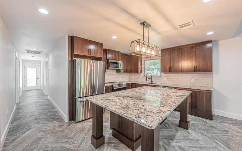 3712 Oak Meadow Street, Granbury, TX 76048, 3 Bedrooms Bedrooms, ,2 BathroomsBathrooms,Residential,For Sale,3712 Oak Meadow Street,0,21072287