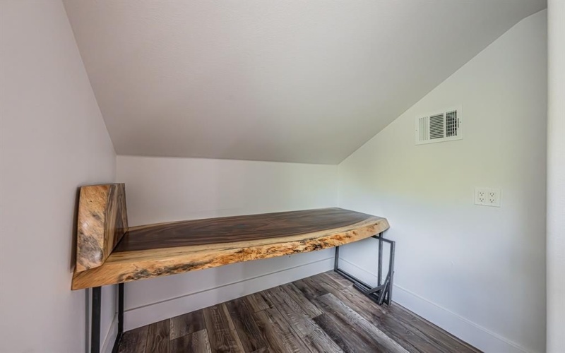 3712 Oak Meadow Street, Granbury, TX 76048, 3 Bedrooms Bedrooms, ,2 BathroomsBathrooms,Residential,For Sale,3712 Oak Meadow Street,0,21072287