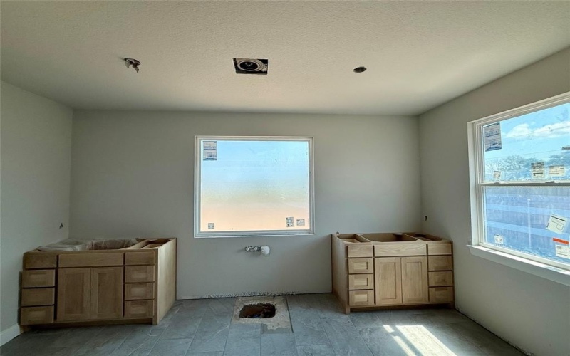 10401 T Bury Lane, Waco, TX 76708, 4 Bedrooms Bedrooms, ,2 BathroomsBathrooms,Residential,For Sale,10401 T Bury Lane,0,21073232