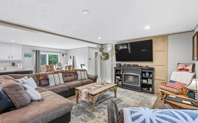 615 CR 167, Whitesboro, TX 76273, 3 Bedrooms Bedrooms, ,2 BathroomsBathrooms,Residential,For Sale,615 CR 167,0,21074247