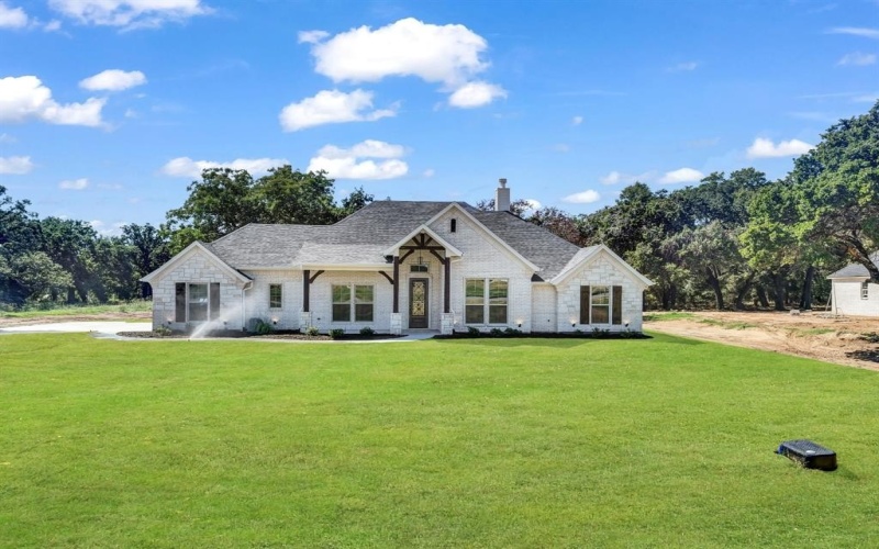 1012 Arbor Vista Drive, Azle, TX 76020, 4 Bedrooms Bedrooms, ,2 BathroomsBathrooms,Residential,For Sale,1012 Arbor Vista Drive,0,21074593
