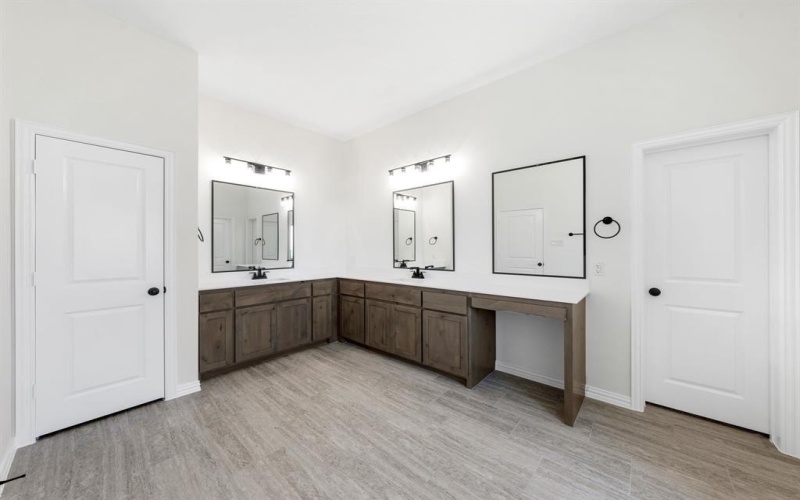 420 Paradise Ridge Drive, Waxahachie, TX 75167, 4 Habitaciones Habitaciones , ,3 BañosBaños,Residential,En Venta,420 Paradise Ridge Drive,0,21074745