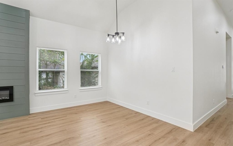 1626 Stoneman Street, Dallas, TX 75215, 4 Bedrooms Bedrooms, ,2 BathroomsBathrooms,Residential,For Sale,1626 Stoneman Street,0,21074758