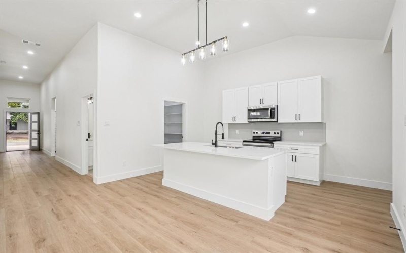 1626 Stoneman Street, Dallas, TX 75215, 4 Bedrooms Bedrooms, ,2 BathroomsBathrooms,Residential,For Sale,1626 Stoneman Street,0,21074758