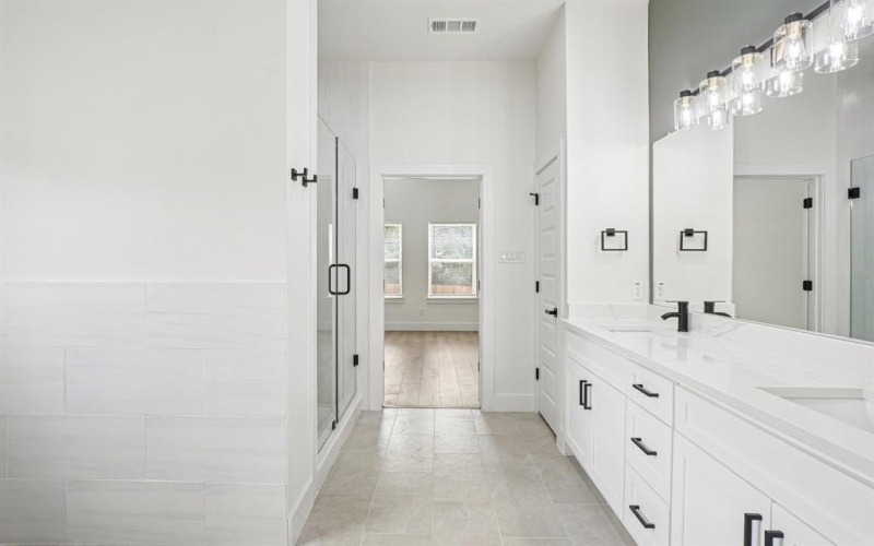 1626 Stoneman Street, Dallas, TX 75215, 4 Bedrooms Bedrooms, ,2 BathroomsBathrooms,Residential,For Sale,1626 Stoneman Street,0,21074758