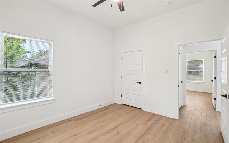 1626 Stoneman Street, Dallas, TX 75215, 4 Bedrooms Bedrooms, ,2 BathroomsBathrooms,Residential,For Sale,1626 Stoneman Street,0,21074758