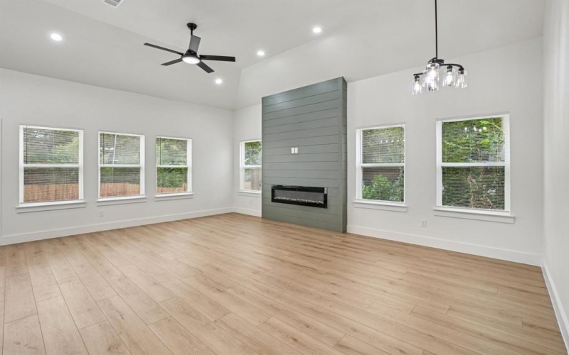 1626 Stoneman Street, Dallas, TX 75215, 4 Bedrooms Bedrooms, ,2 BathroomsBathrooms,Residential,For Sale,1626 Stoneman Street,0,21074758