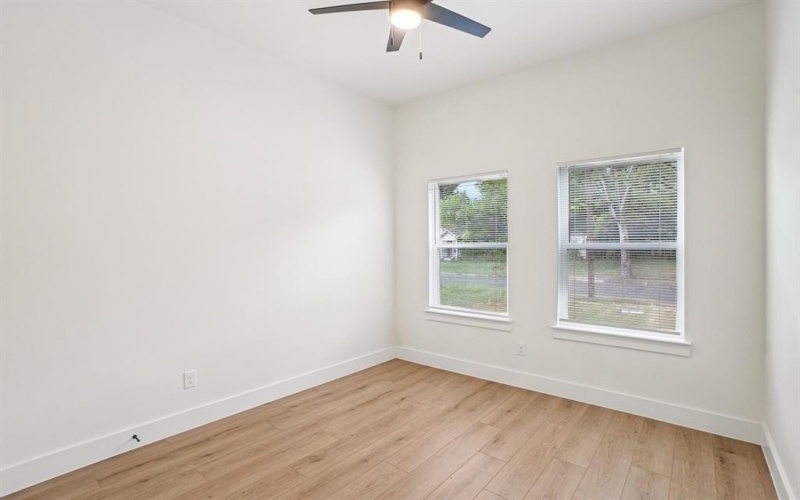 1626 Stoneman Street, Dallas, TX 75215, 4 Bedrooms Bedrooms, ,2 BathroomsBathrooms,Residential,For Sale,1626 Stoneman Street,0,21074758