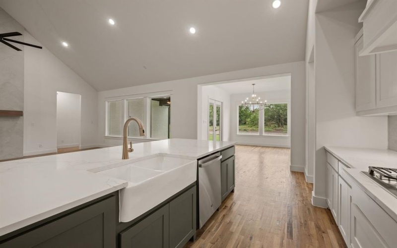 6009 Rolling Creek Court, Aledo, TX 76008, 4 Bedrooms Bedrooms, ,3 BathroomsBathrooms,Residential,For Sale,6009 Rolling Creek Court,0,21074818