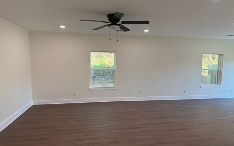 313 Garland Road, Bells, TX 75414, 3 Bedrooms Bedrooms, ,2 BathroomsBathrooms,Residential,For Sale,313 Garland Road,0,21074830