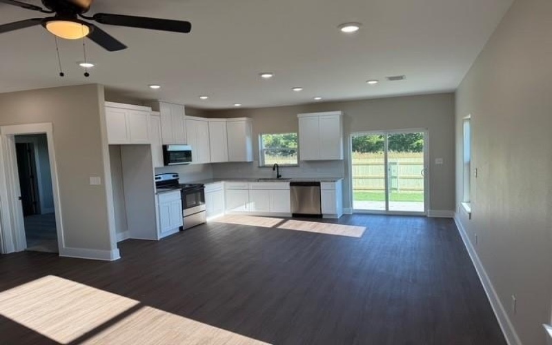 309 Garland Road, Bells, TX 75414, 3 Bedrooms Bedrooms, ,2 BathroomsBathrooms,Residential,For Sale,309 Garland Road,0,21074923