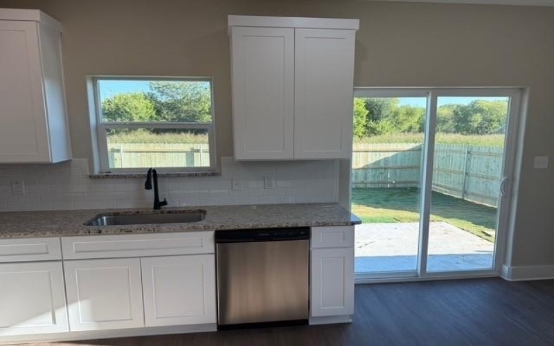 309 Garland Road, Bells, TX 75414, 3 Bedrooms Bedrooms, ,2 BathroomsBathrooms,Residential,For Sale,309 Garland Road,0,21074923