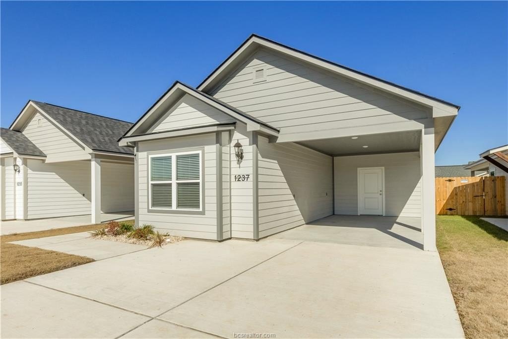 1237 Storm Row, Bryan, TX 77808, 3 Bedrooms Bedrooms, ,3 BathroomsBathrooms,Residential,For Sale,1237 Storm Row,25000910