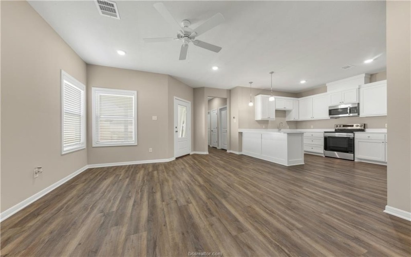 1237 Storm Row, Bryan, TX 77808, 3 Bedrooms Bedrooms, ,3 BathroomsBathrooms,Residential,For Sale,1237 Storm Row,25000910