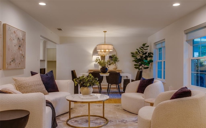 6721 Belford Drive, Dallas, TX 75214, 3 Bedrooms Bedrooms, ,2 BathroomsBathrooms,Residential,For Sale,6721 Belford Drive,0,21075045