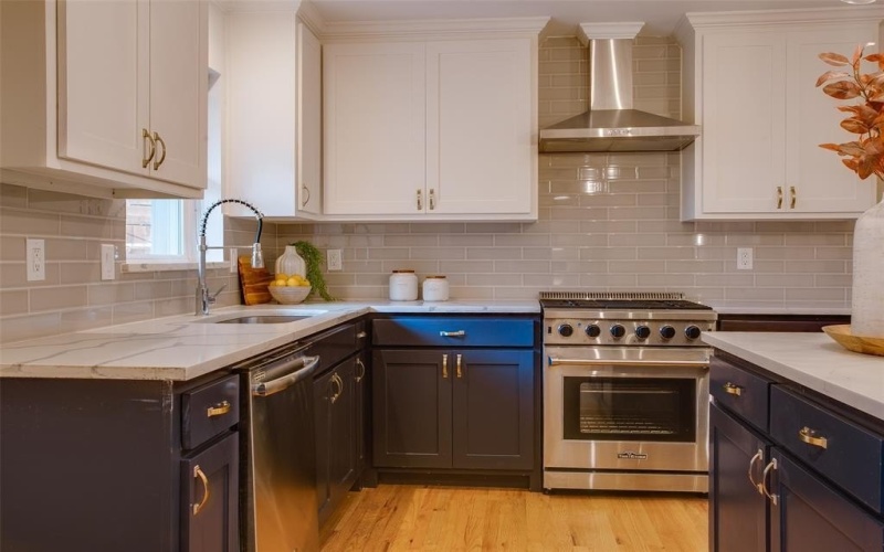 6721 Belford Drive, Dallas, TX 75214, 3 Bedrooms Bedrooms, ,2 BathroomsBathrooms,Residential,For Sale,6721 Belford Drive,0,21075045