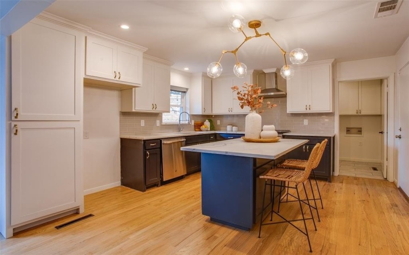 6721 Belford Drive, Dallas, TX 75214, 3 Bedrooms Bedrooms, ,2 BathroomsBathrooms,Residential,For Sale,6721 Belford Drive,0,21075045