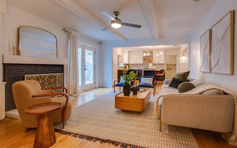 6721 Belford Drive, Dallas, TX 75214, 3 Bedrooms Bedrooms, ,2 BathroomsBathrooms,Residential,For Sale,6721 Belford Drive,0,21075045