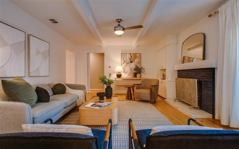 6721 Belford Drive, Dallas, TX 75214, 3 Bedrooms Bedrooms, ,2 BathroomsBathrooms,Residential,For Sale,6721 Belford Drive,0,21075045