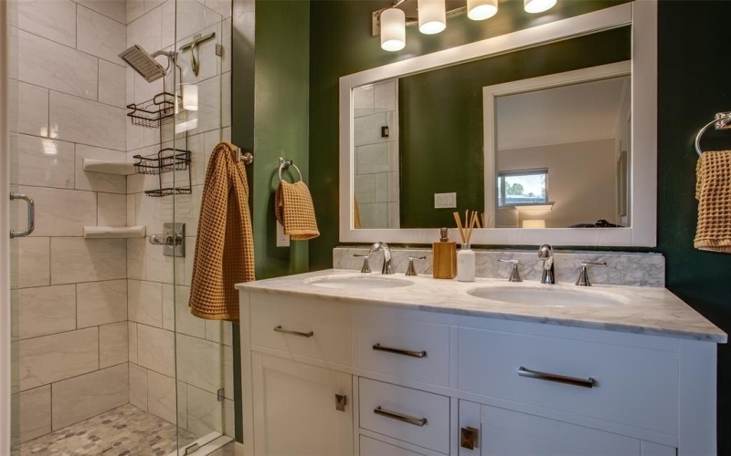 6721 Belford Drive, Dallas, TX 75214, 3 Bedrooms Bedrooms, ,2 BathroomsBathrooms,Residential,For Sale,6721 Belford Drive,0,21075045