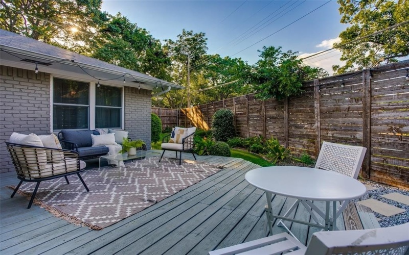 6721 Belford Drive, Dallas, TX 75214, 3 Bedrooms Bedrooms, ,2 BathroomsBathrooms,Residential,For Sale,6721 Belford Drive,0,21075045