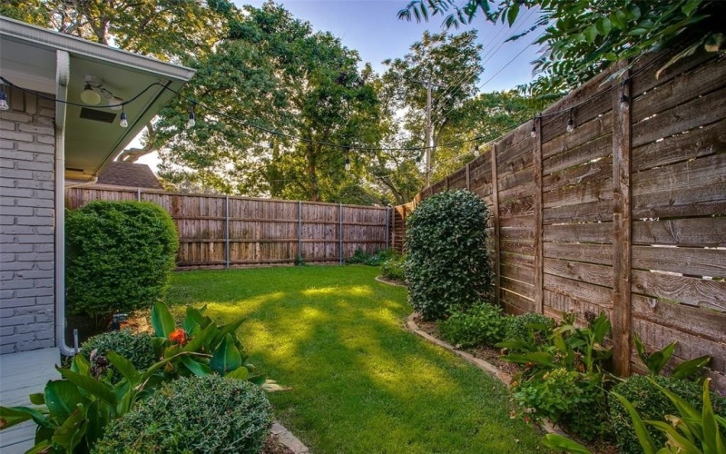 6721 Belford Drive, Dallas, TX 75214, 3 Bedrooms Bedrooms, ,2 BathroomsBathrooms,Residential,For Sale,6721 Belford Drive,0,21075045