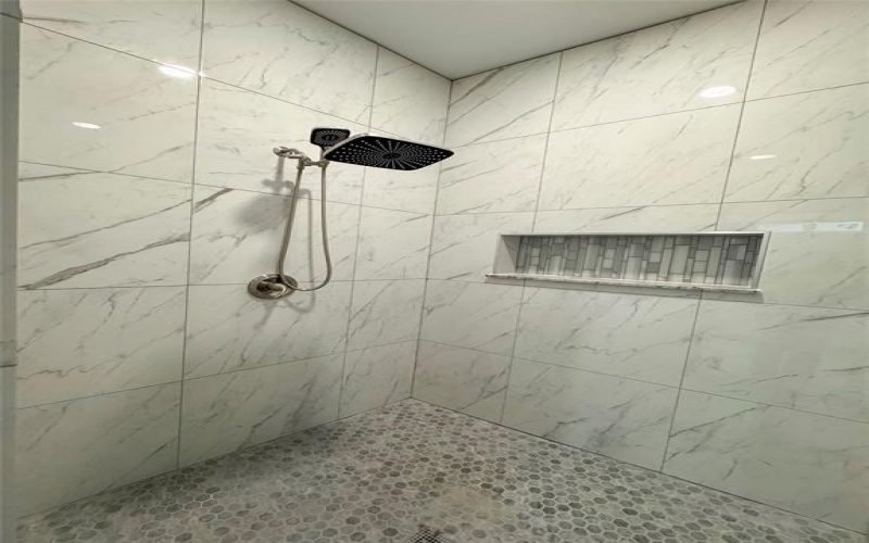 409 S Main Street, Bonham, TX 75418, 3 Bedrooms Bedrooms, ,2 BathroomsBathrooms,Residential,For Sale,409 S Main Street,0,21075145