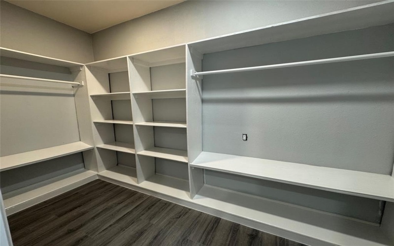 409 S Main Street, Bonham, TX 75418, 3 Bedrooms Bedrooms, ,2 BathroomsBathrooms,Residential,For Sale,409 S Main Street,0,21075145