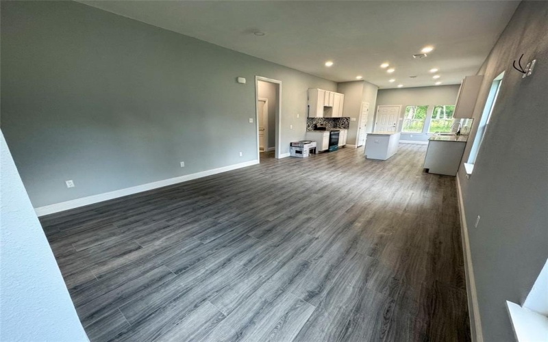 409 S Main Street, Bonham, TX 75418, 3 Bedrooms Bedrooms, ,2 BathroomsBathrooms,Residential,For Sale,409 S Main Street,0,21075145