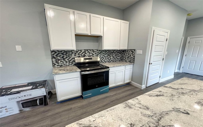 409 S Main Street, Bonham, TX 75418, 3 Bedrooms Bedrooms, ,2 BathroomsBathrooms,Residential,For Sale,409 S Main Street,0,21075145