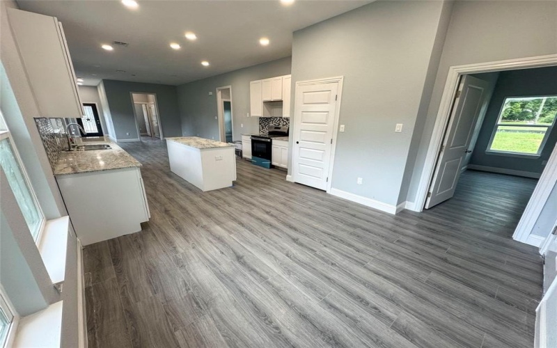 409 S Main Street, Bonham, TX 75418, 3 Bedrooms Bedrooms, ,2 BathroomsBathrooms,Residential,For Sale,409 S Main Street,0,21075145