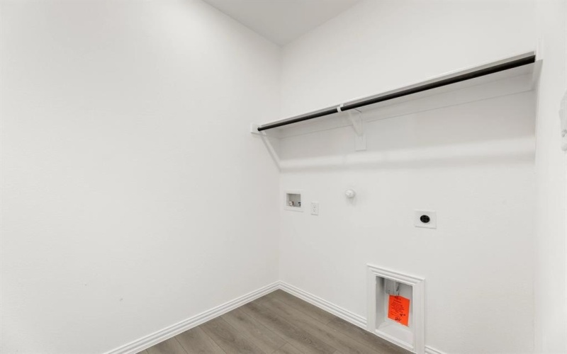 1005 Handel, Forney, TX 75126, 4 Habitaciones Habitaciones , ,2 BañosBaños,Residential,En Venta,1005 Handel,0,21075199