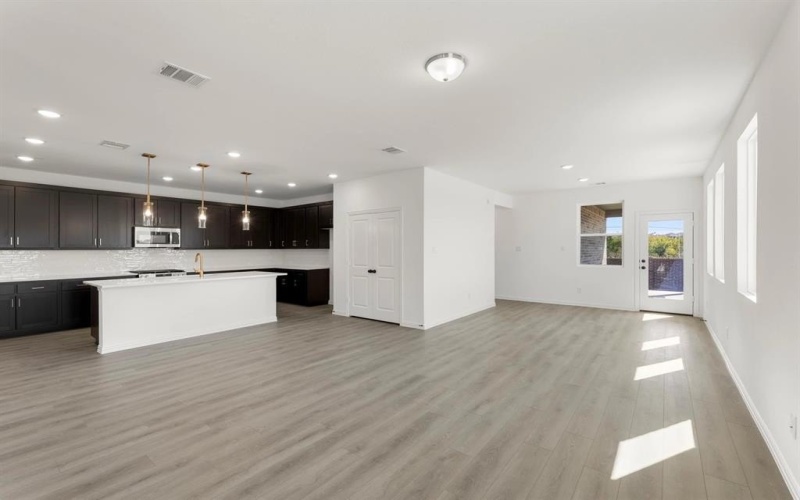 1005 Handel, Forney, TX 75126, 4 Habitaciones Habitaciones , ,2 BañosBaños,Residential,En Venta,1005 Handel,0,21075199
