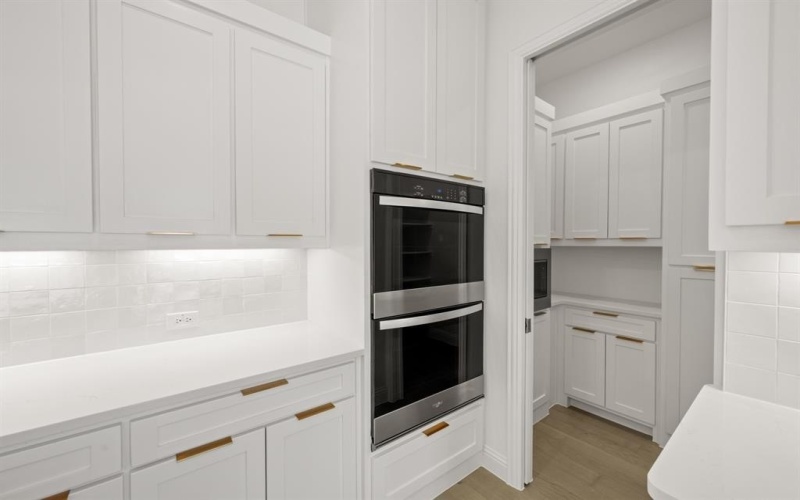 4730 Hawthorn Hills, Arlington, TX 76005, 3 Habitaciones Habitaciones , ,3 BañosBaños,Residential,En Venta,4730 Hawthorn Hills,0,21075283