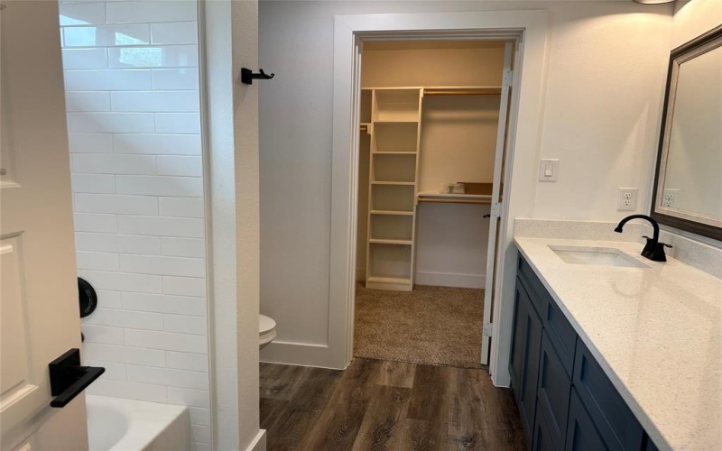 803 Sam Houston Street, Rockwall, TX 75087, 3 Habitaciones Habitaciones , ,2 BañosBaños,Residential,En Venta,803 Sam Houston Street,0,21075485
