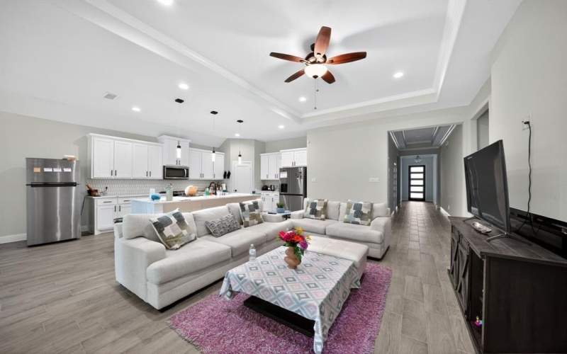 1005 Oak Street, Grand Prairie, TX 75050, 4 Habitaciones Habitaciones , ,3 BañosBaños,Residential,En Venta,1005 Oak Street,0,21075600