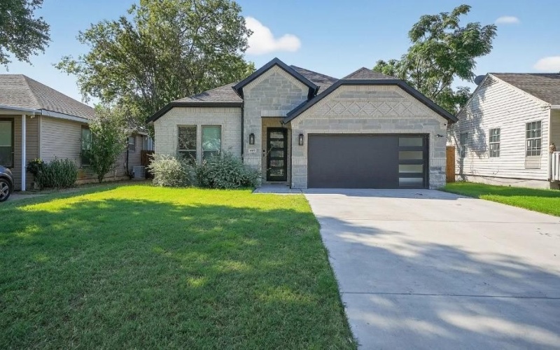 1005 Oak Street, Grand Prairie, TX 75050, 4 Habitaciones Habitaciones , ,3 BañosBaños,Residential,En Venta,1005 Oak Street,0,21075600