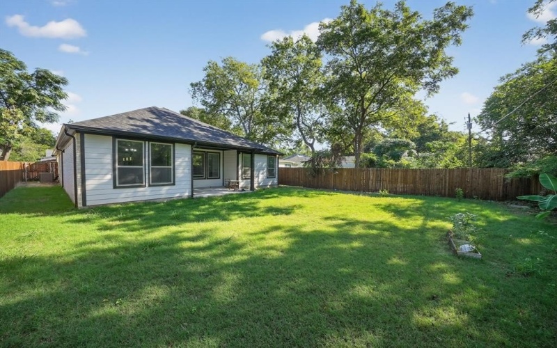 1005 Oak Street, Grand Prairie, TX 75050, 4 Habitaciones Habitaciones , ,3 BañosBaños,Residential,En Venta,1005 Oak Street,0,21075600