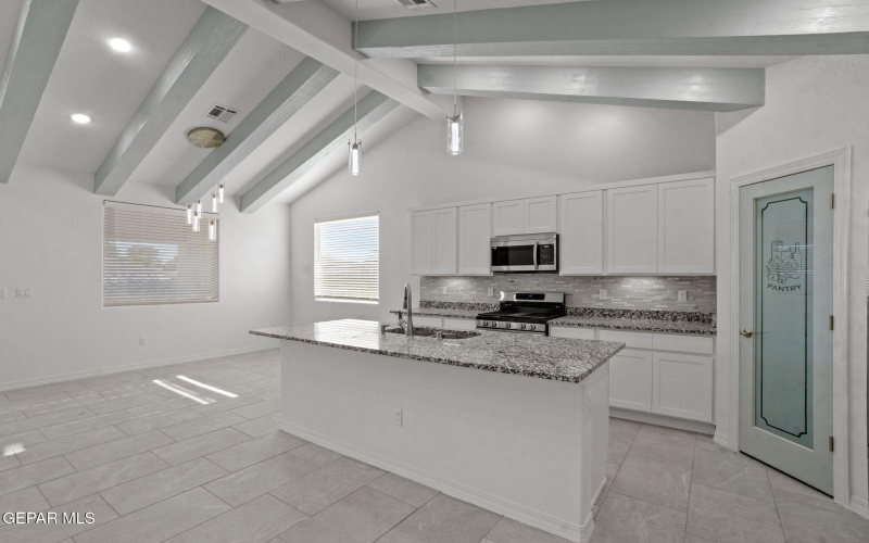 488 Plateau Drive, Socorro, TX 79927, 4 Habitaciones Habitaciones , ,3 BañosBaños,Residential,En Venta,488 Plateau Drive,920948