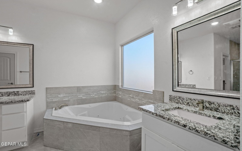488 Plateau Drive, Socorro, TX 79927, 4 Habitaciones Habitaciones , ,3 BañosBaños,Residential,En Venta,488 Plateau Drive,920948