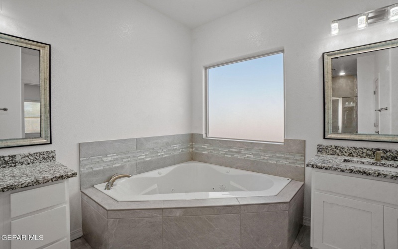 488 Plateau Drive, Socorro, TX 79927, 4 Habitaciones Habitaciones , ,3 BañosBaños,Residential,En Venta,488 Plateau Drive,920948