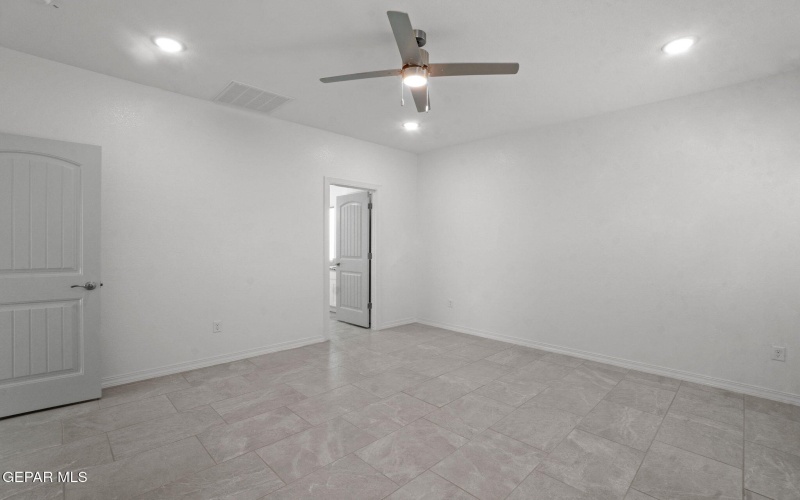 488 Plateau Drive, Socorro, TX 79927, 4 Habitaciones Habitaciones , ,3 BañosBaños,Residential,En Venta,488 Plateau Drive,920948