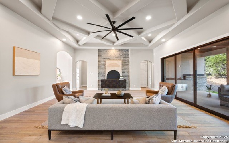 1758 Paradise Parkway, Canyon Lake, TX 78133, 4 Habitaciones Habitaciones , ,3 BañosBaños,Residential,En Venta,1758 Paradise Parkway,0,1911999