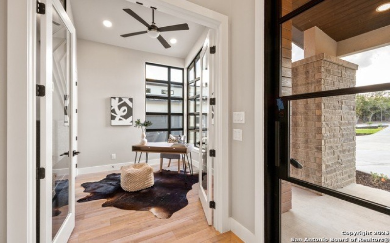 1758 Paradise Parkway, Canyon Lake, TX 78133, 4 Habitaciones Habitaciones , ,3 BañosBaños,Residential,En Venta,1758 Paradise Parkway,0,1911999