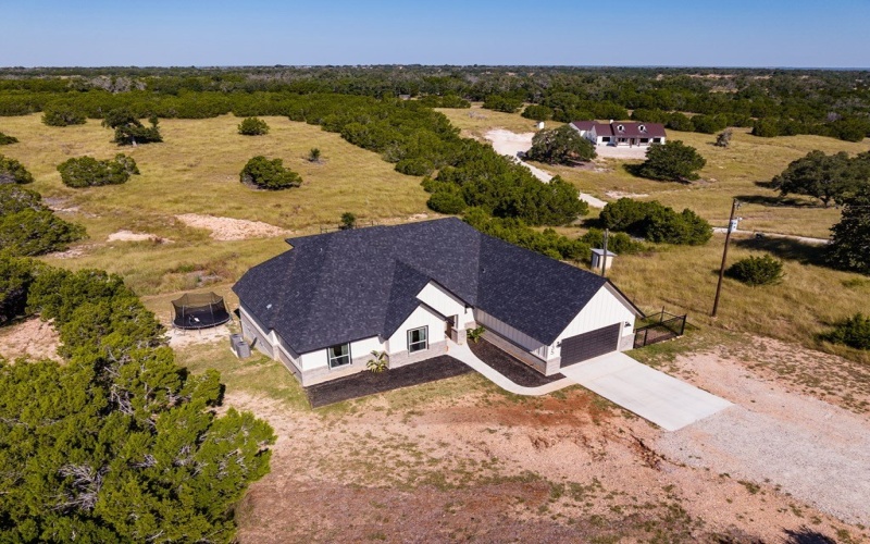 135 Lone Oak, Kerrville, TX 78028, 4 Bedrooms Bedrooms, ,3 BathroomsBathrooms,Residential,For Sale,135 Lone Oak,0,120477