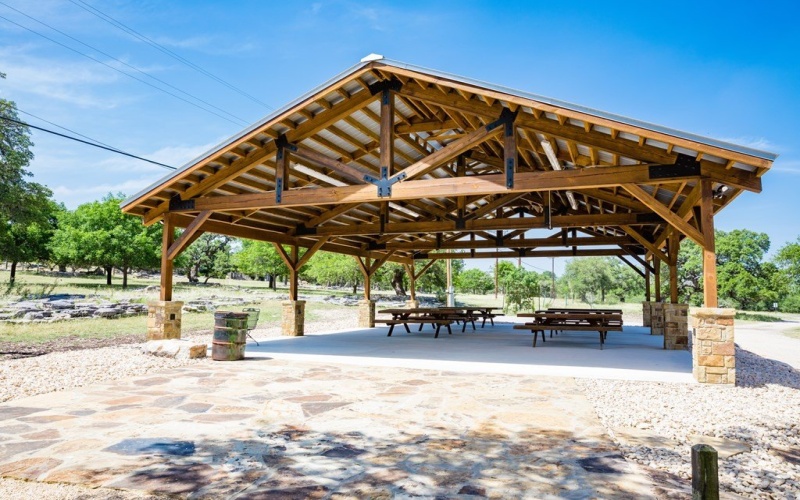 135 Lone Oak, Kerrville, TX 78028, 4 Bedrooms Bedrooms, ,3 BathroomsBathrooms,Residential,For Sale,135 Lone Oak,0,120477