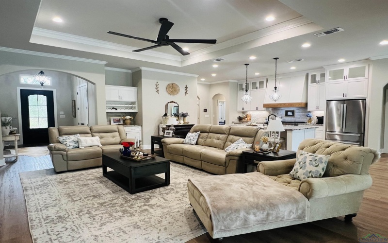 1529 Akin Rd., Texarkana, TX 75503, 4 Habitaciones Habitaciones , ,3 BañosBaños,Residential,En Venta,1529 Akin Rd.,0,20256750