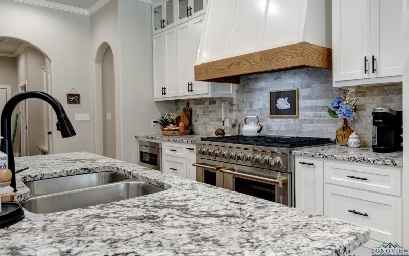 1529 Akin Rd., Texarkana, TX 75503, 4 Habitaciones Habitaciones , ,3 BañosBaños,Residential,En Venta,1529 Akin Rd.,0,20256750